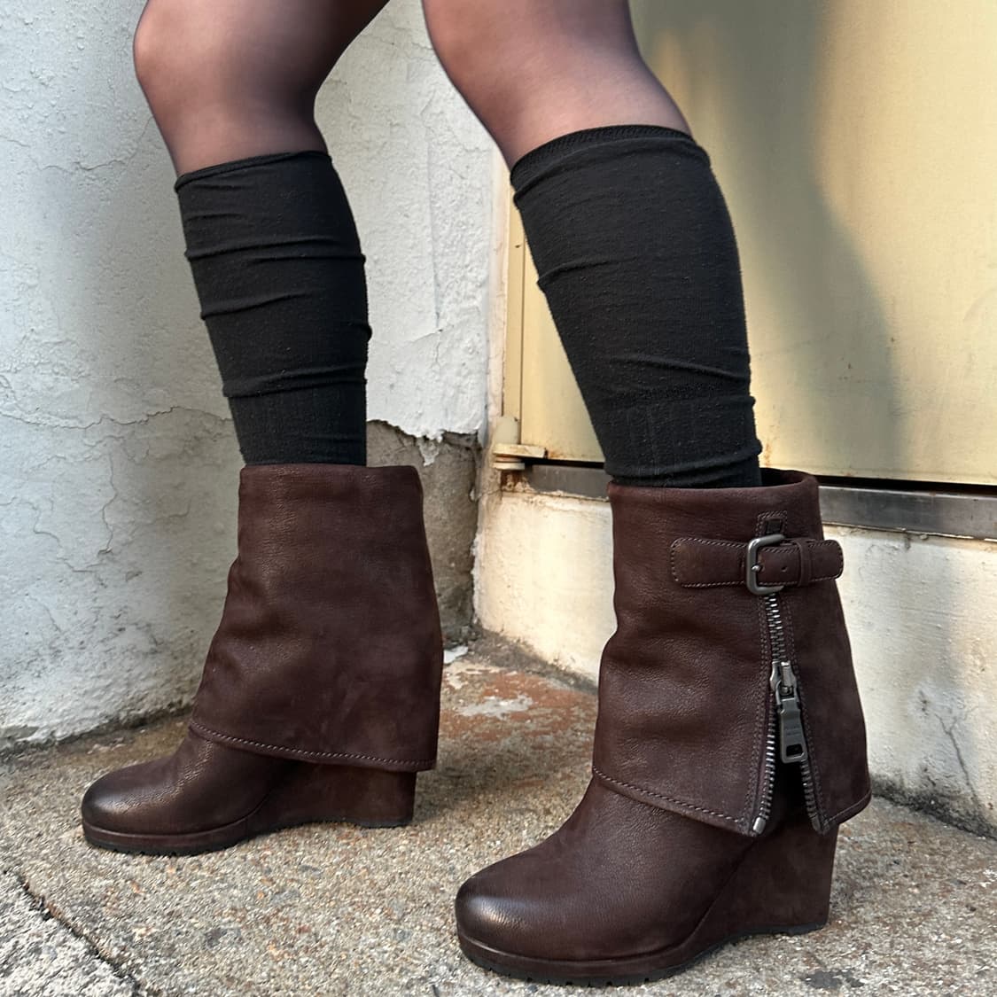 00s 프라다 디스트레스트 지퍼 커프 웨지 부츠 상품이미지1