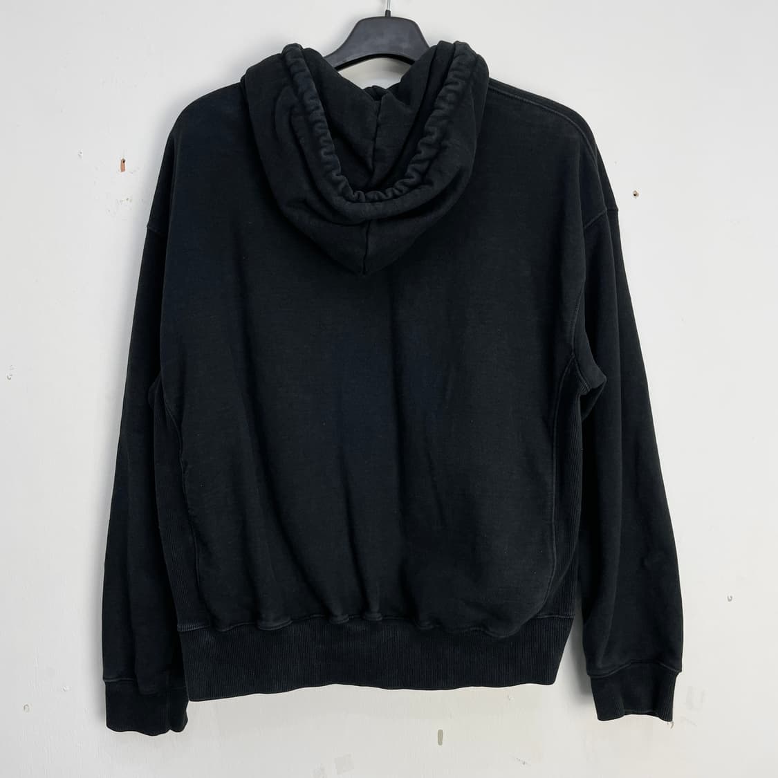 마르디 메크르디 블랙 후드티 상품이미지4