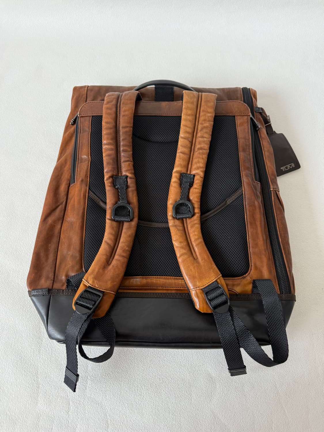 투미(TUMI) 레더 백팩 상품이미지7
