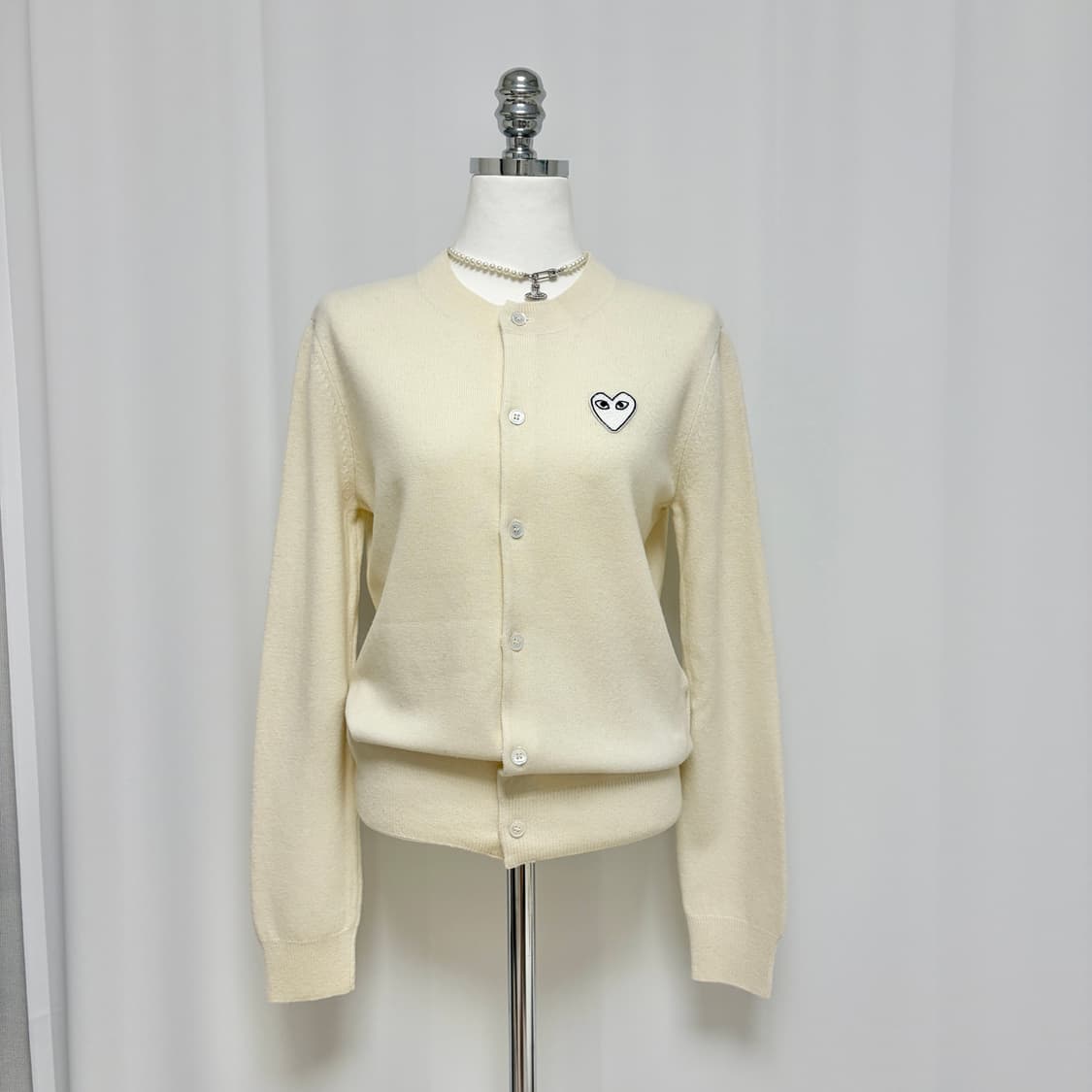 꼼데가르송 화이트 와펜 가디건 아이보리 상품이미지6