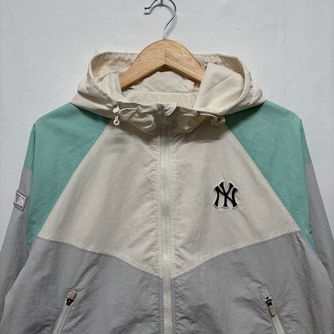 MLB 뉴욕양키스 후디 바람막이 상품이미지2