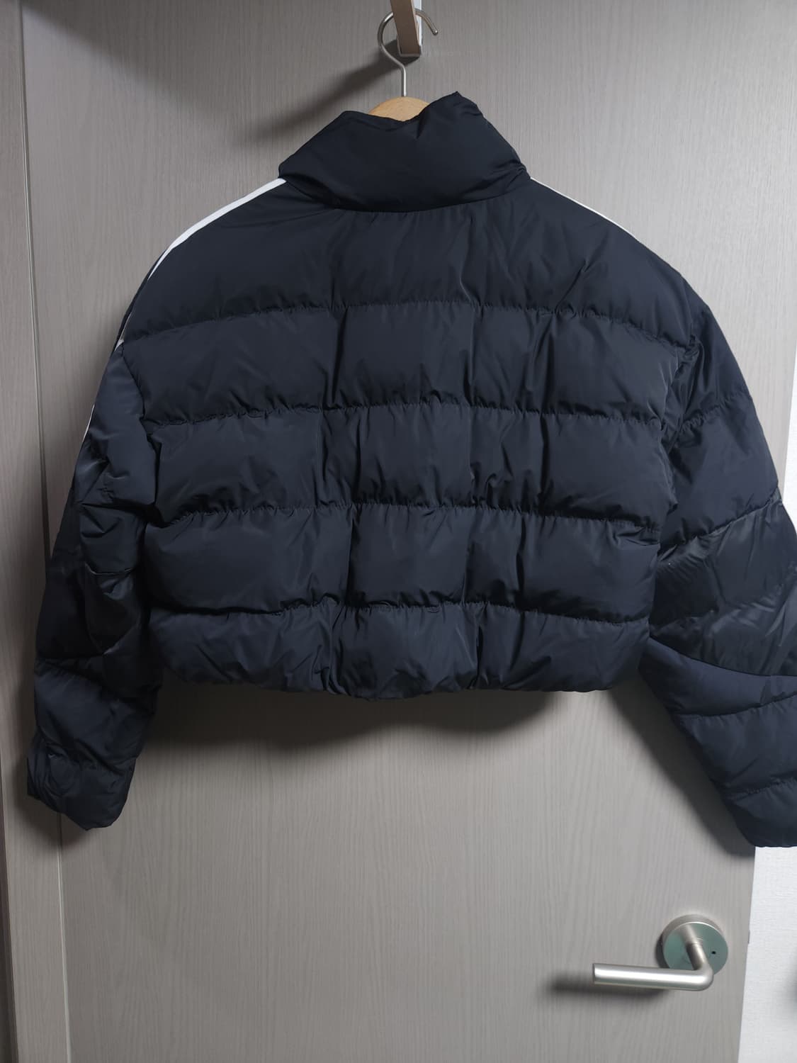 아디다스 크롭 푸퍼패딩, M 상품이미지4