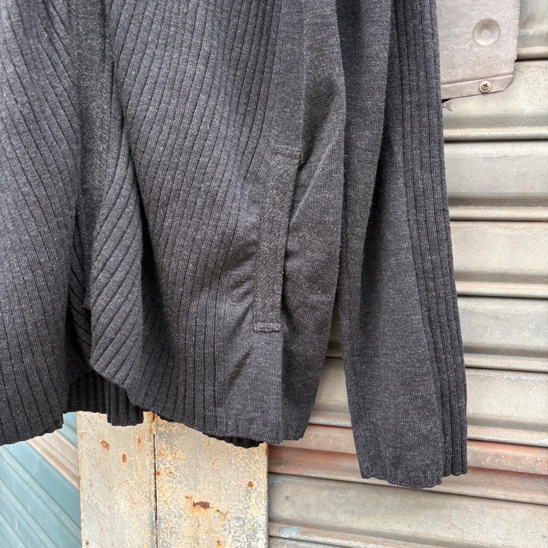 캘빈클라인 하이넥 버클 집업 니트 상품이미지3