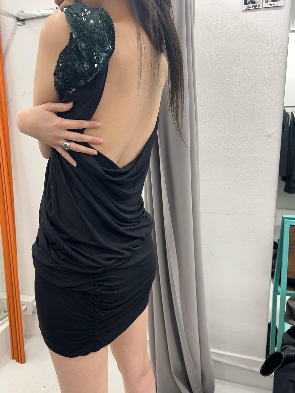 모노 숄더 스팽글 미니 드레스 상품이미지1