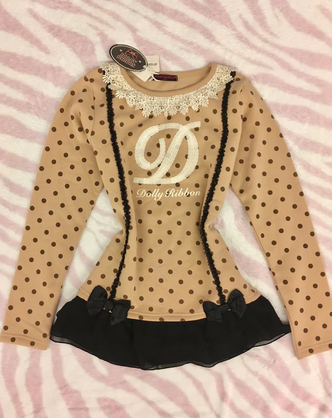 돌리리본 라떼갸루 도트 롱슬리브 티셔츠 로걀탑 땡땡이 상품이미지1