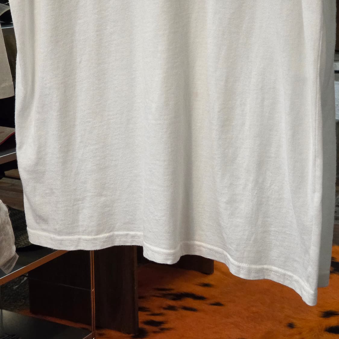 오클리 로고 프린팅 화이트 반팔 상품이미지6