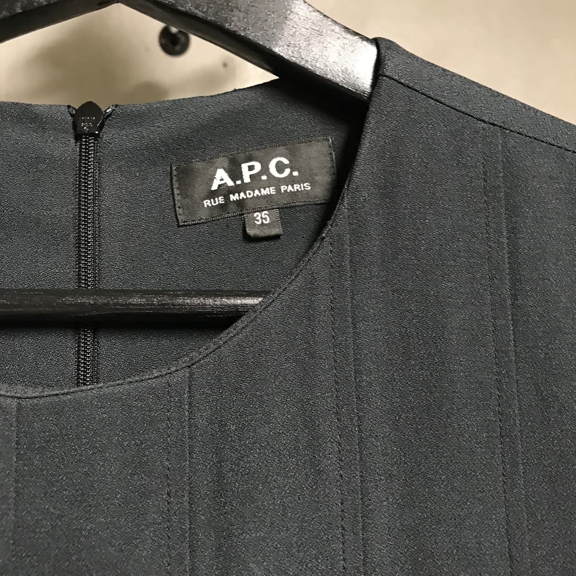 APC 아페쎄 블랙 원피스 35(W) 상품이미지4