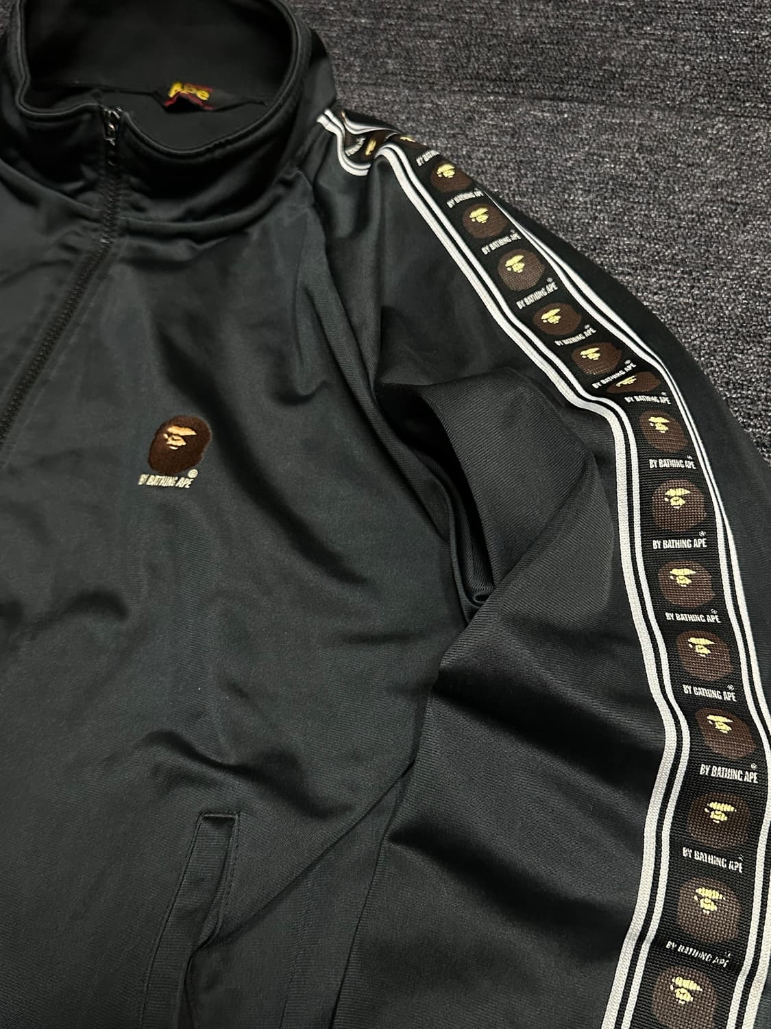 A Bathing Ape 베이프 올드스쿨 트랙탑 져지 자켓 상품이미지4