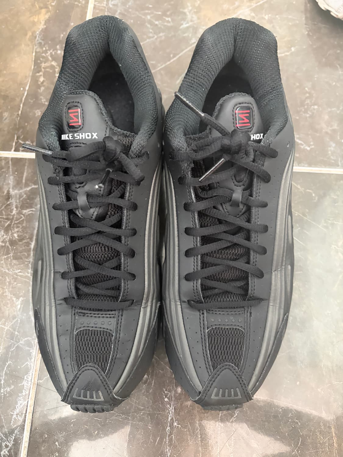 나이키 샥스 R4 올블랙 275 상품이미지2