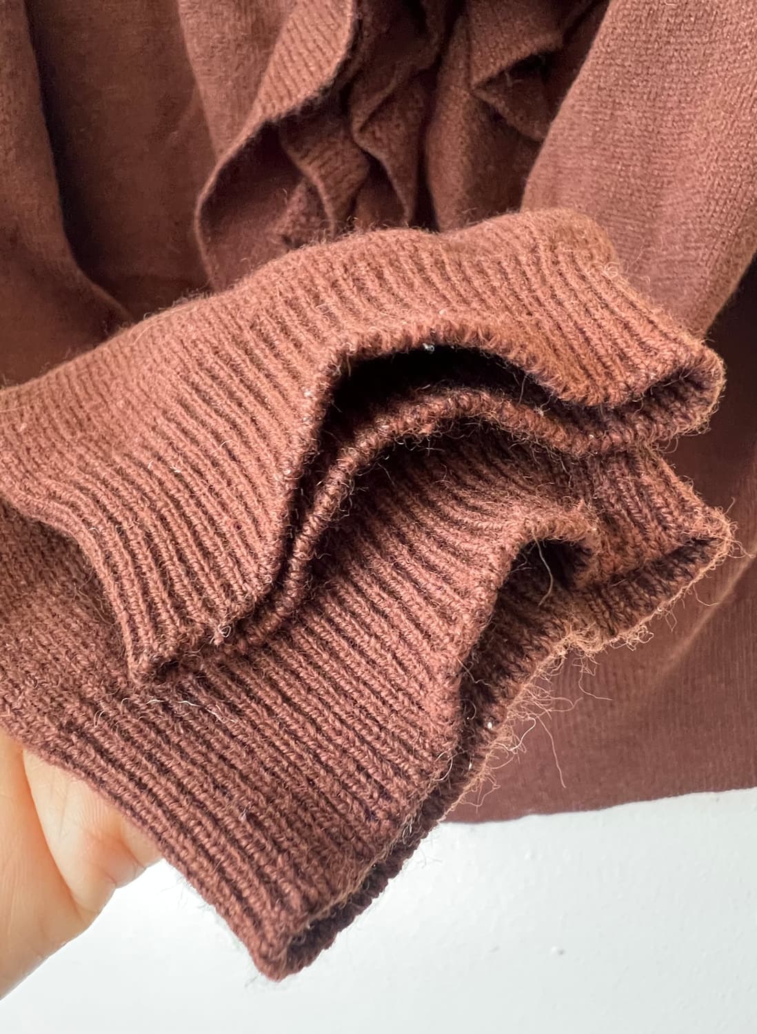 시스템 여성 브라운 프릴장식 브이넥니트 울니트 90 상품이미지4