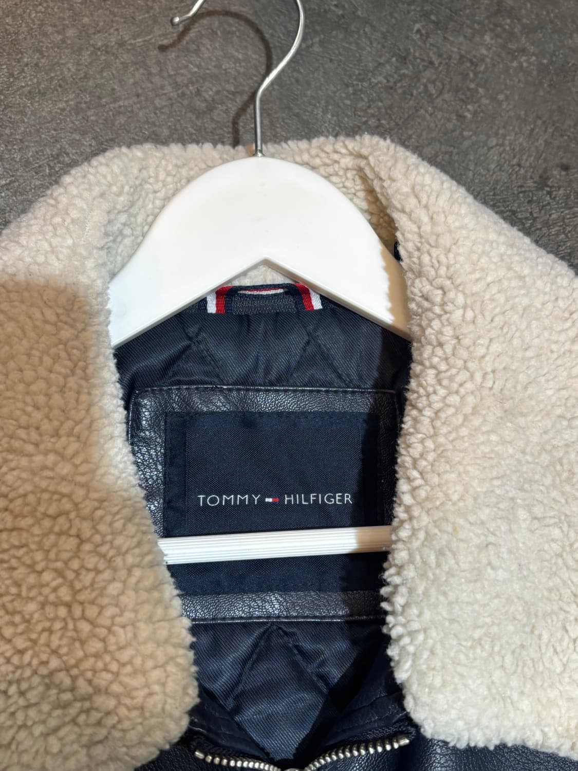 타미힐피거 무스탕 가죽 자켓 105 이상추천 상품이미지4