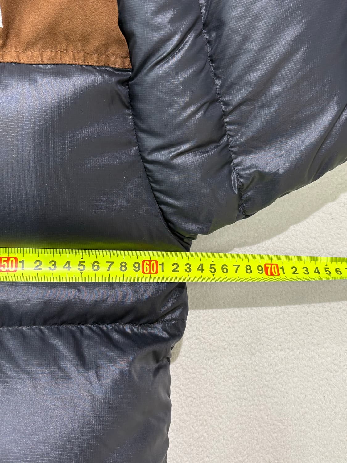 노스페이스 한정판 스웨이드눕시 패딩 XL 105-110 상품이미지5