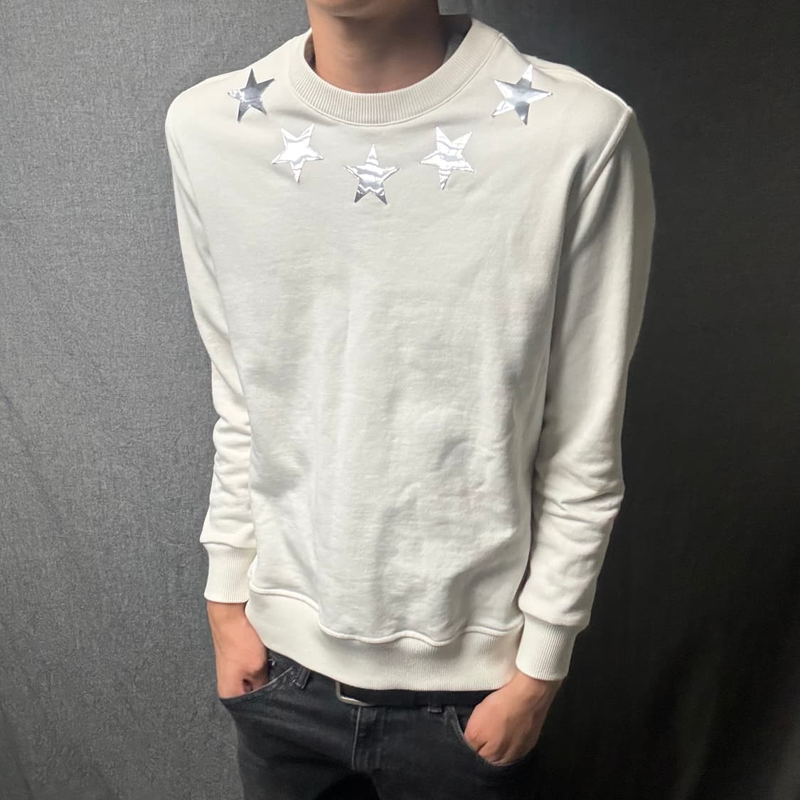 Givenchy 지방시 스타 패치 맨투맨 상품이미지4