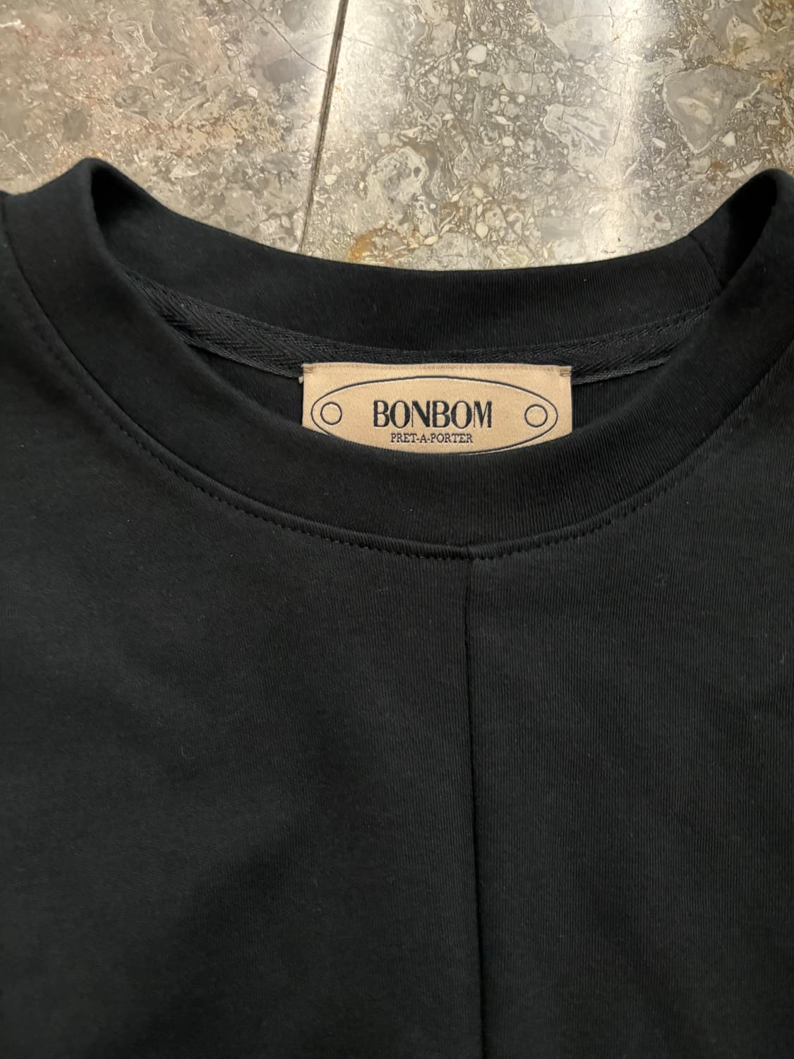 코튼 피어싱 디테일 티셔츠 상품이미지6