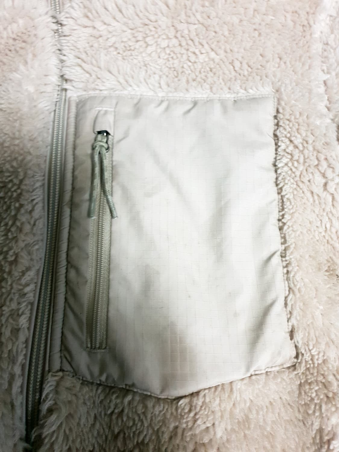 유니클로 윈드블럭 보아 플리스 자켓 아이보리 (M) 상품이미지2