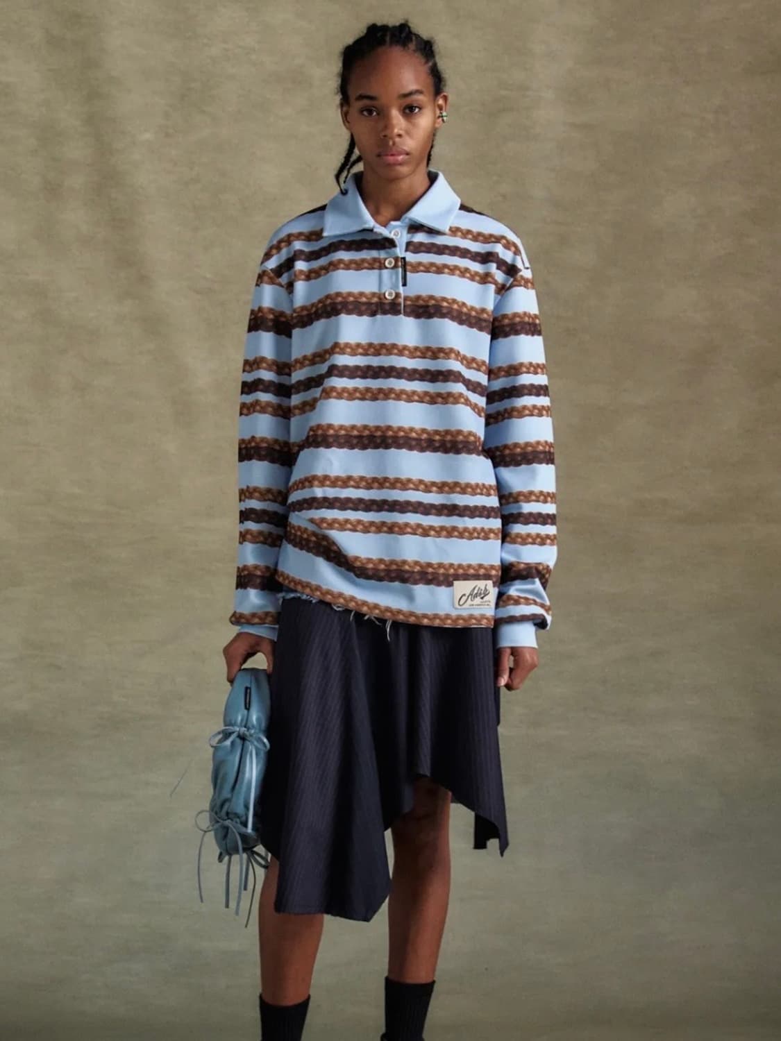 앤더슨벨 헤어 브래이드 스트라이프 카라 티셔츠 XS 상품이미지1