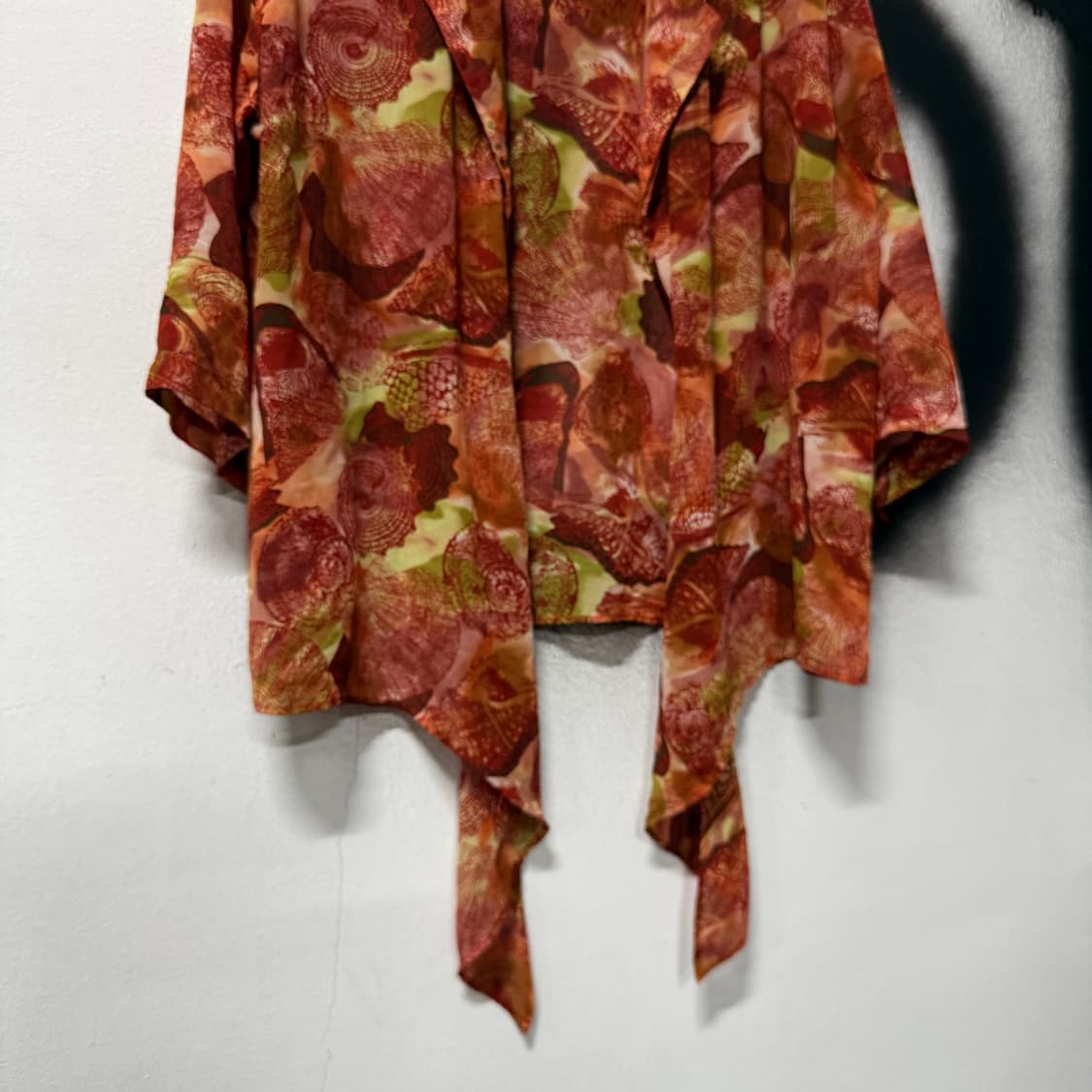 VTG 빈티지 언발란스 러플 스타일 오픈 스냅 시스루 가디건 상품이미지4