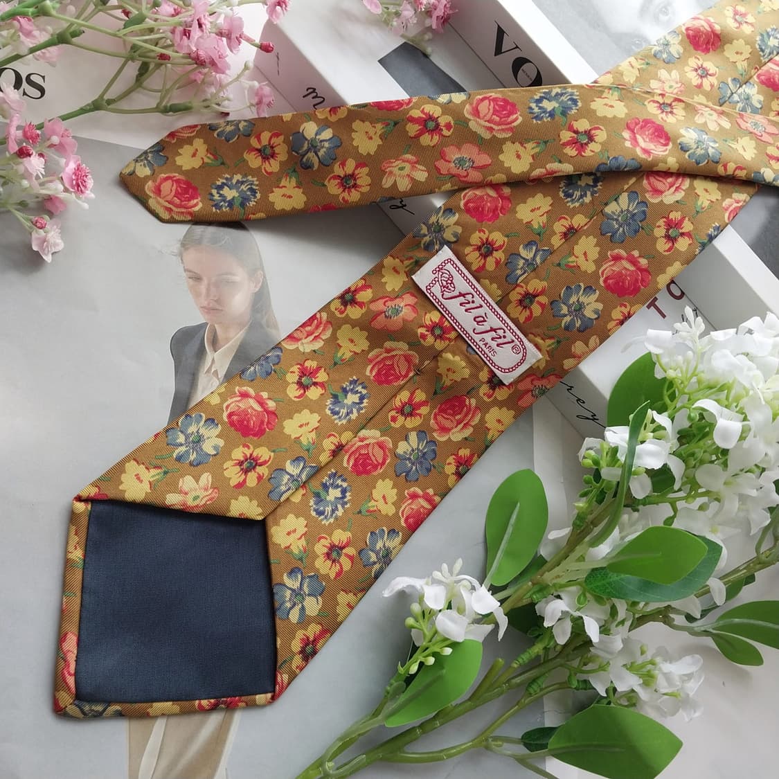 필아필 실크 브라운 플라워 패턴 넥타이 9.8cm A등급 K2312
 상품이미지4