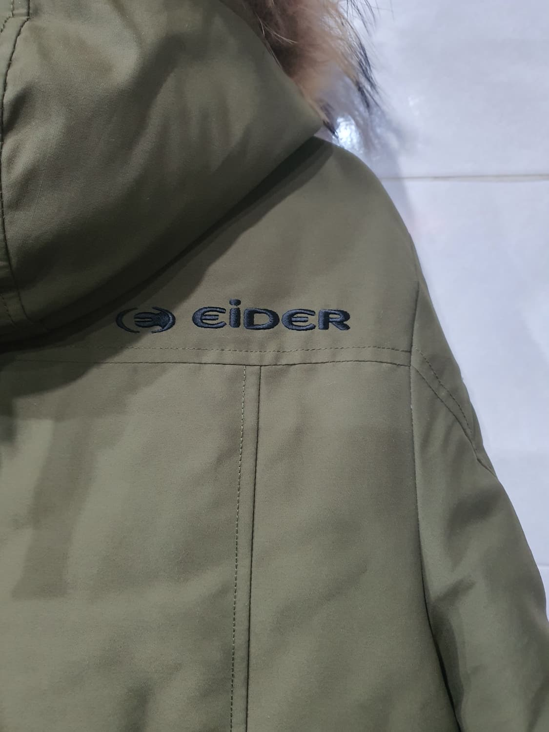 아이더 스투키 다운 패딩 상품이미지9