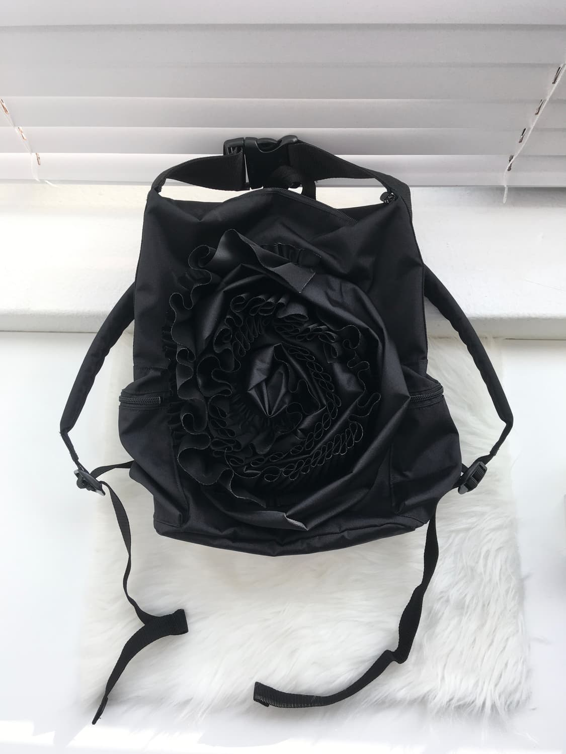 gomme frill backpack 상품이미지1