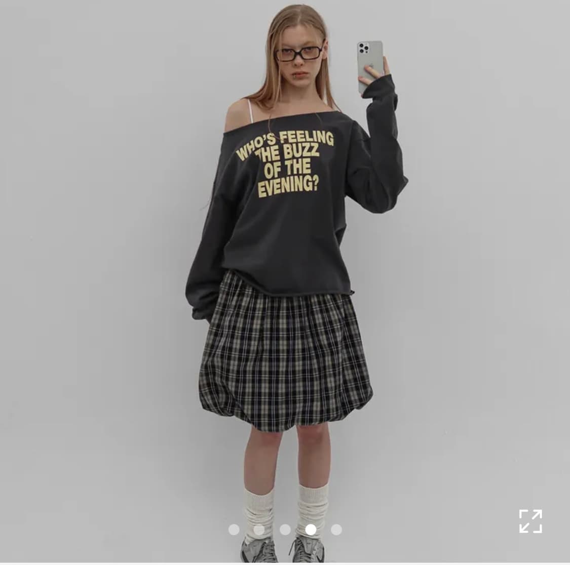 블랙업 리츠 보트넥 프린팅 긴팔티 원숄더 상품이미지2