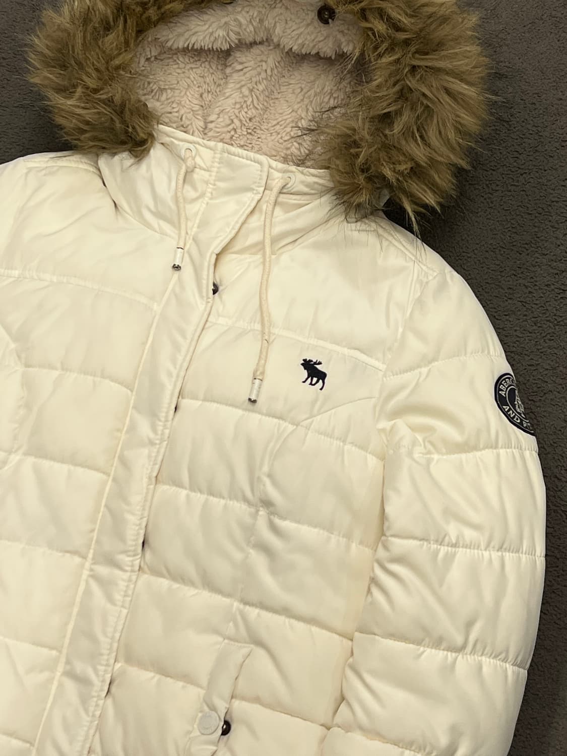 아베크롬비 빈티지 울프조 패딩 처분  상품이미지2