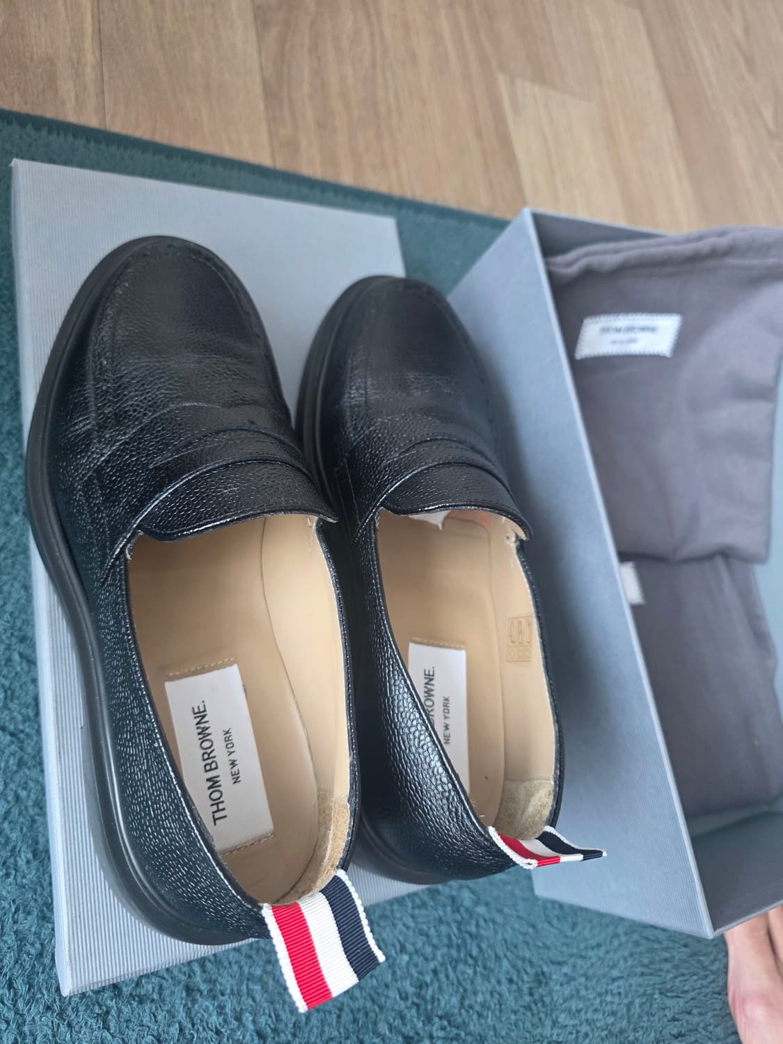 톰브라운 페블그레인 페니로퍼 여성 37.5 상품이미지4