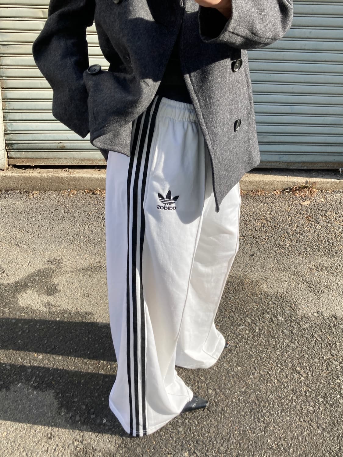 Adidas 와이드핏 화이트 트레이닝 팬츠 상품이미지4