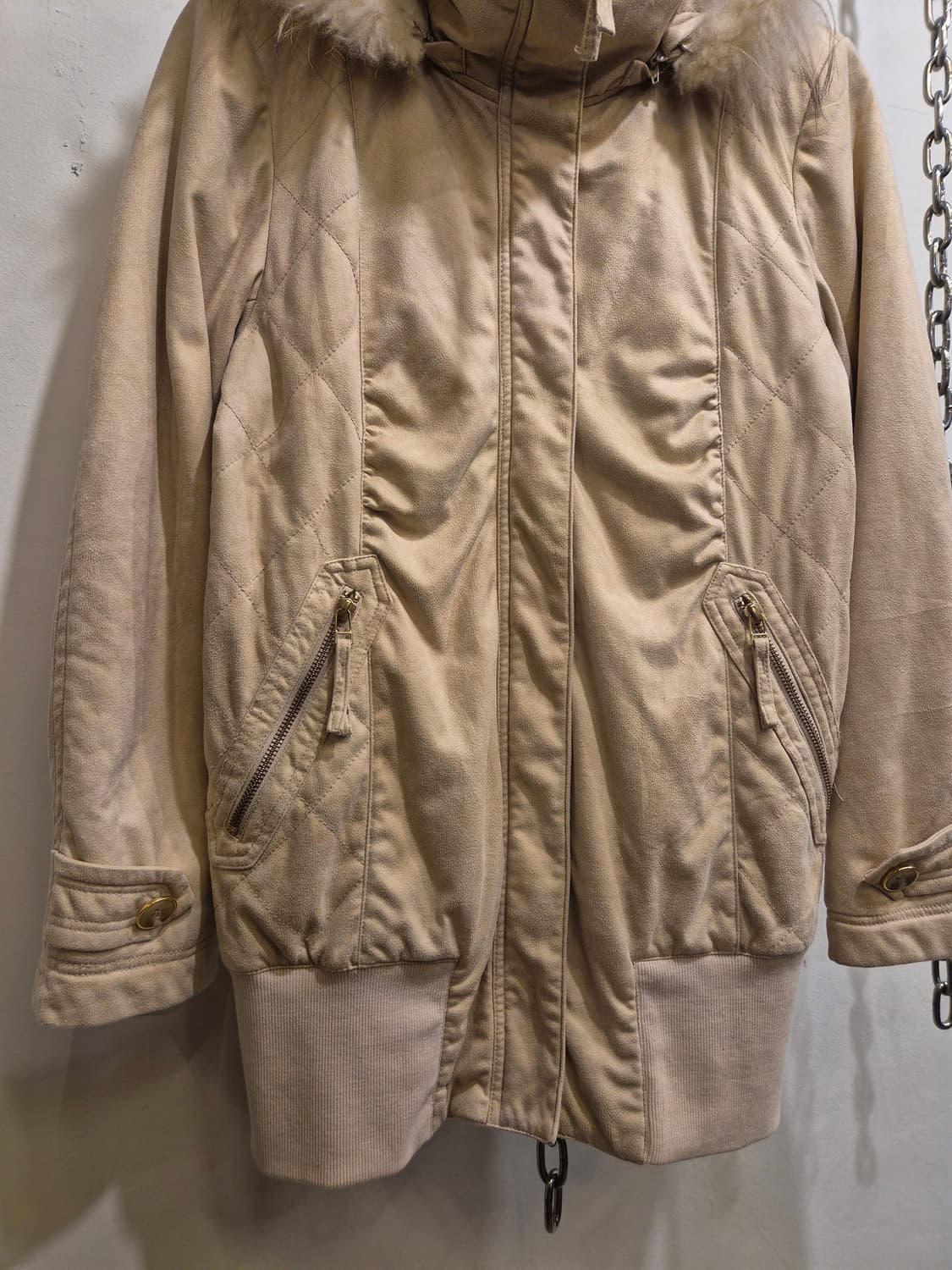 스웨이드 퍼 후드 베이지 투웨이 경량 패딩 자켓 갸루 y2k 상품이미지4