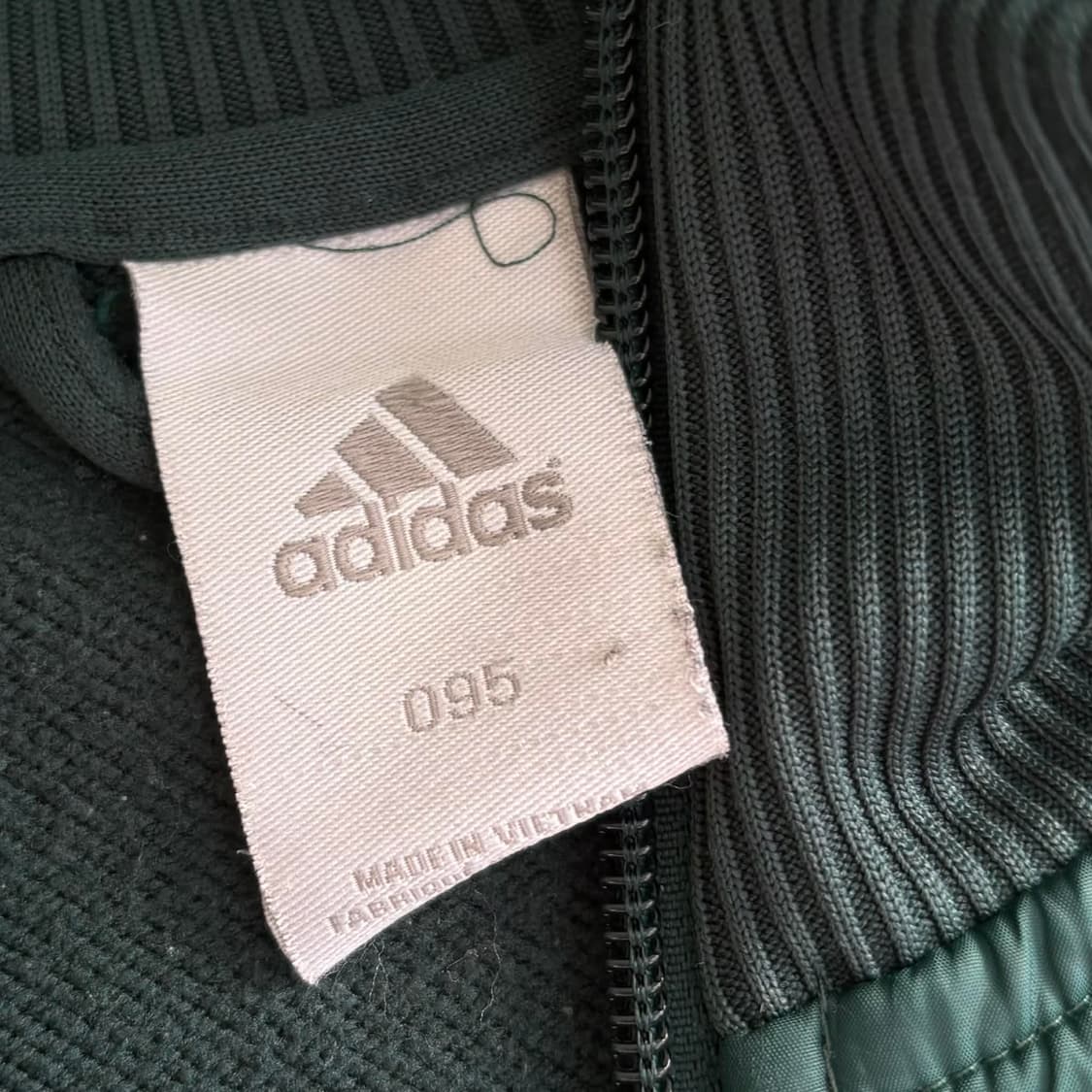 아디다스 레알마드리드 12/13유니폼 트랙탑 희귀져지(95) 상품이미지4