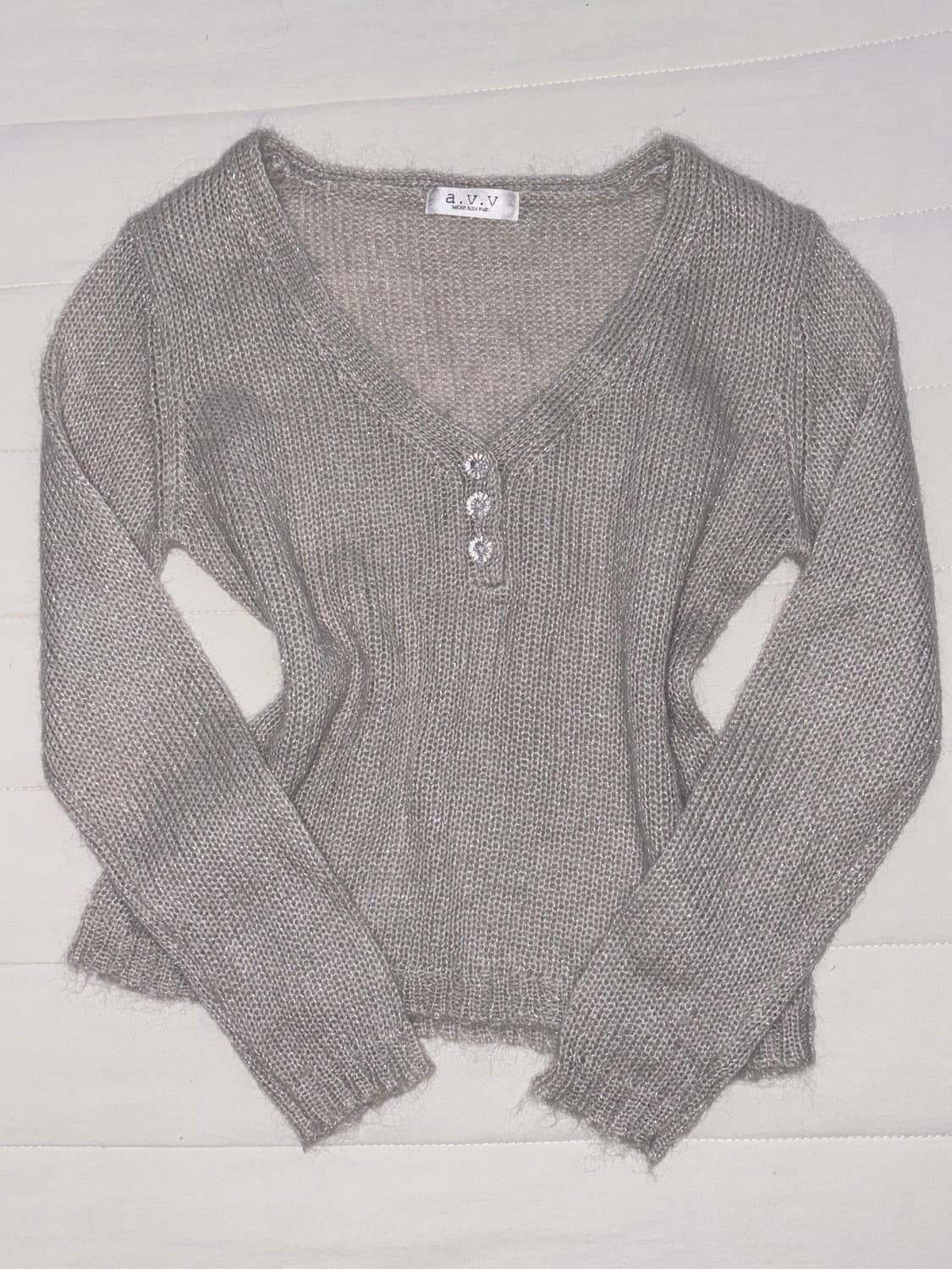 모리걸 브이넥 단추 니트 글리터 베이지 상품이미지1