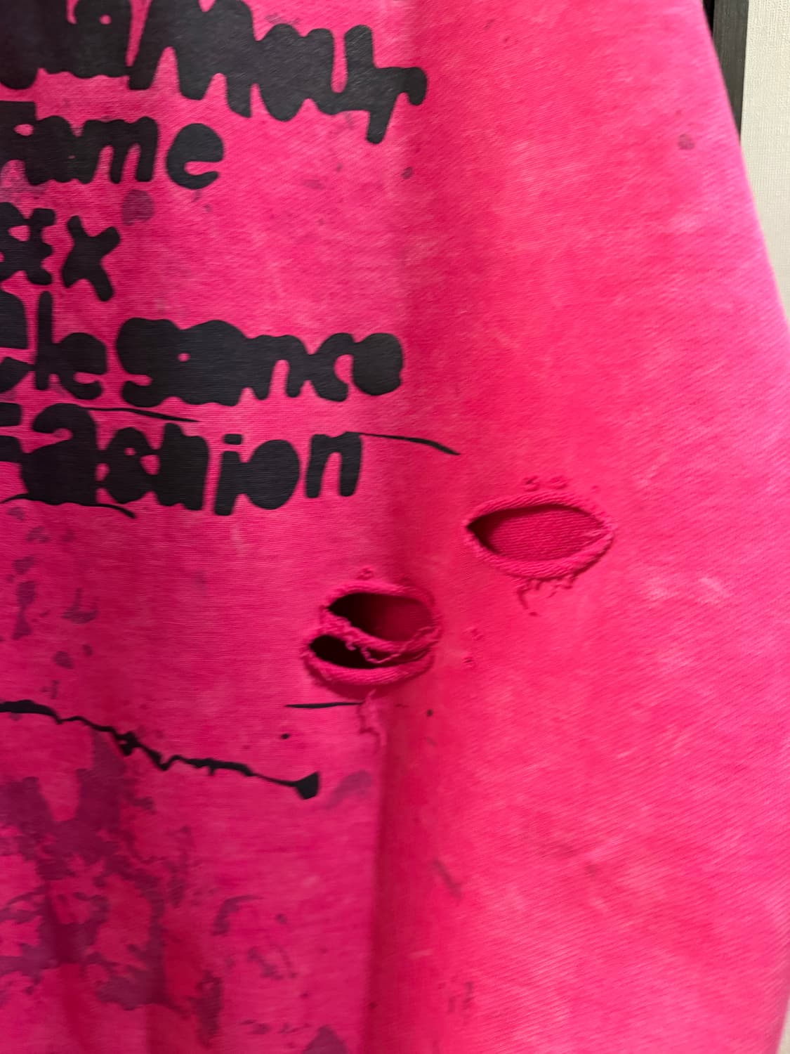 SSSAINT LOUIS 핑크 데미지 맨투맨 XL 상품이미지5