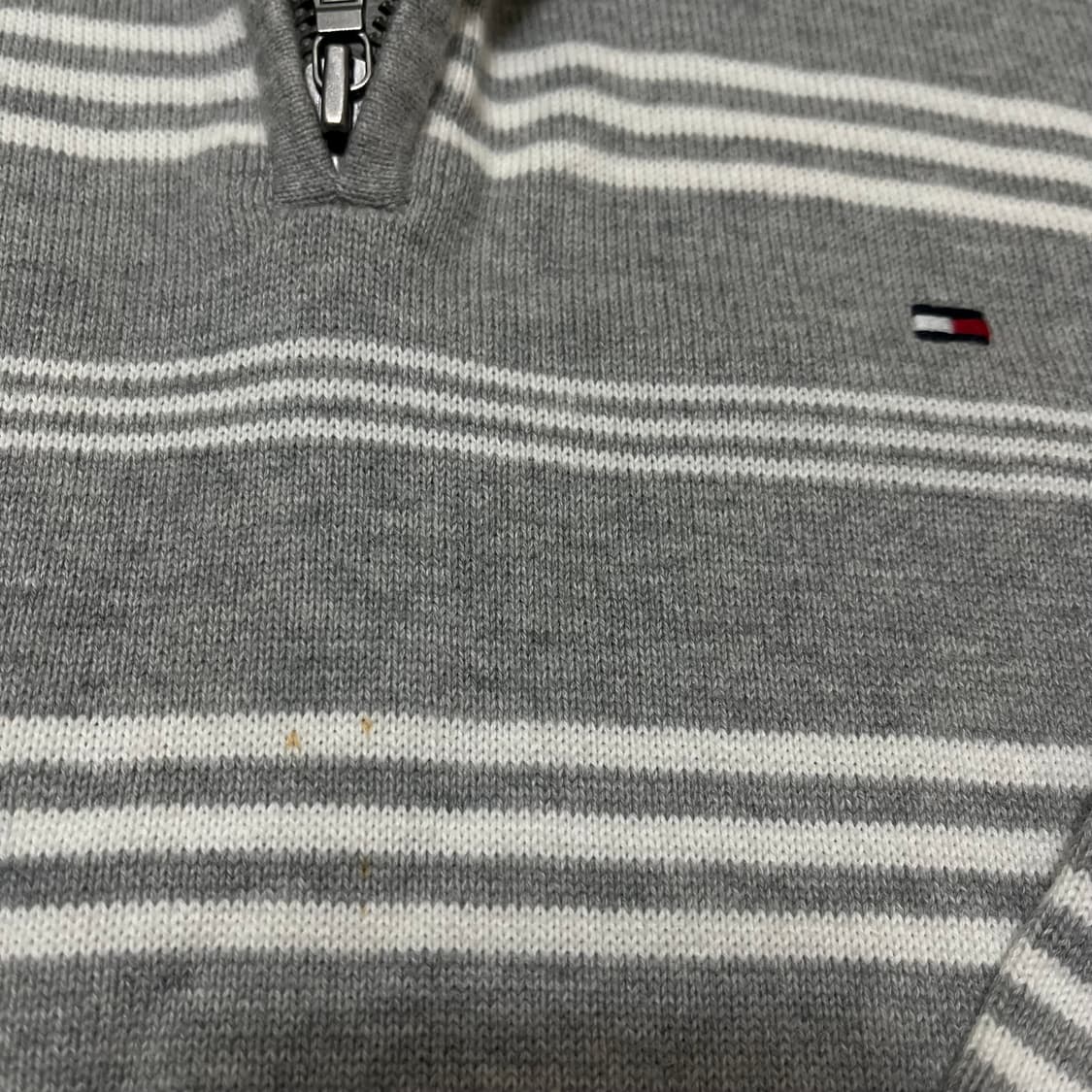 타미힐피거 여성 미니플래그 스트라이프 코튼 반집업 니트 S/90 상품이미지6