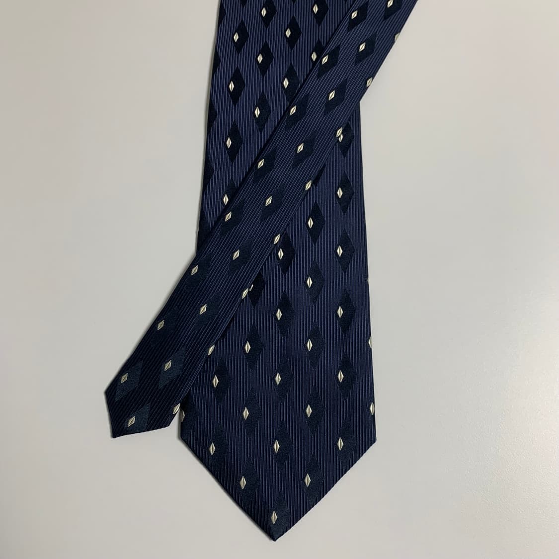 입생로랑 기하학적패턴 100실크 명품넥타이 네이비 A+등급 상품이미지3