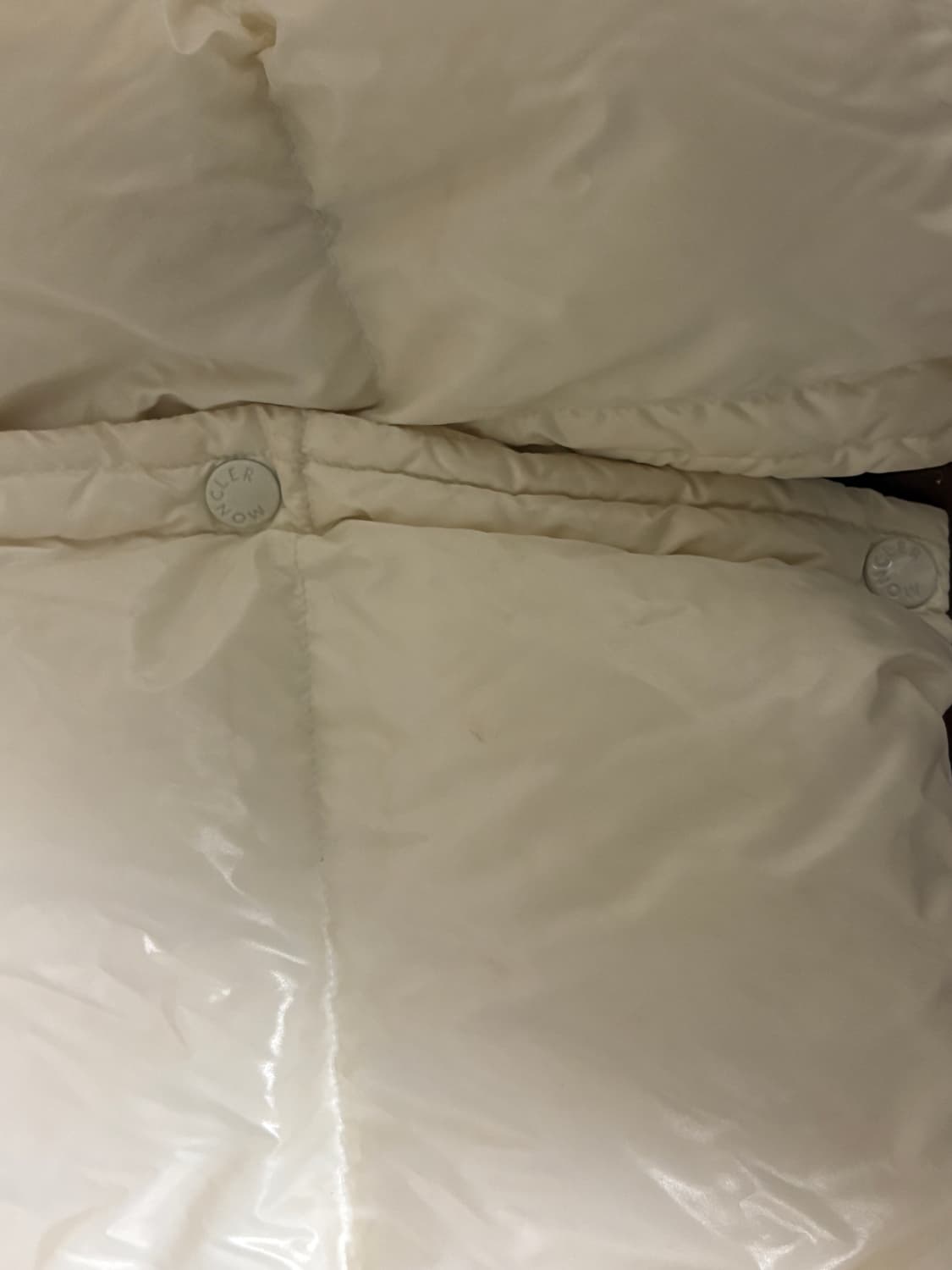 몽클레어 니트패딩 m 매장구입 23f/w 상품이미지3