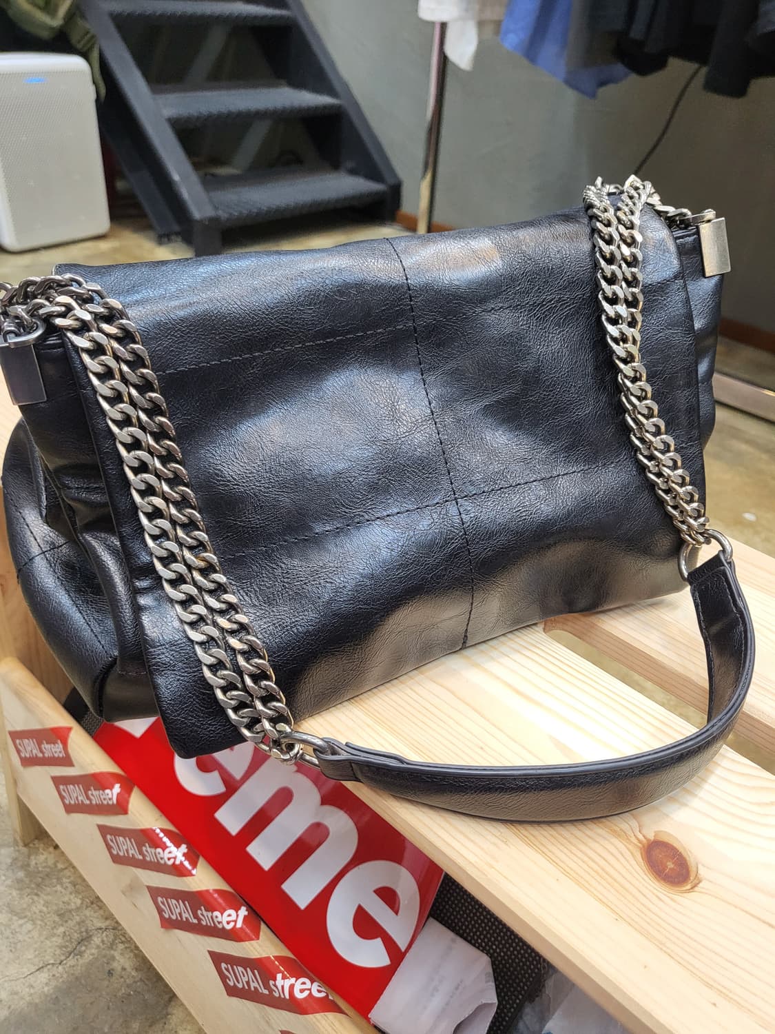 자라블랙체인숄더백 상품이미지1