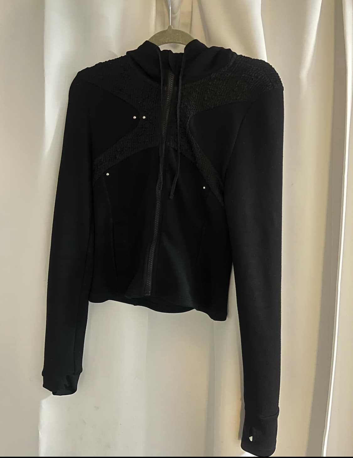 Pierced finger hole hoodie jacket (Black 상품이미지3