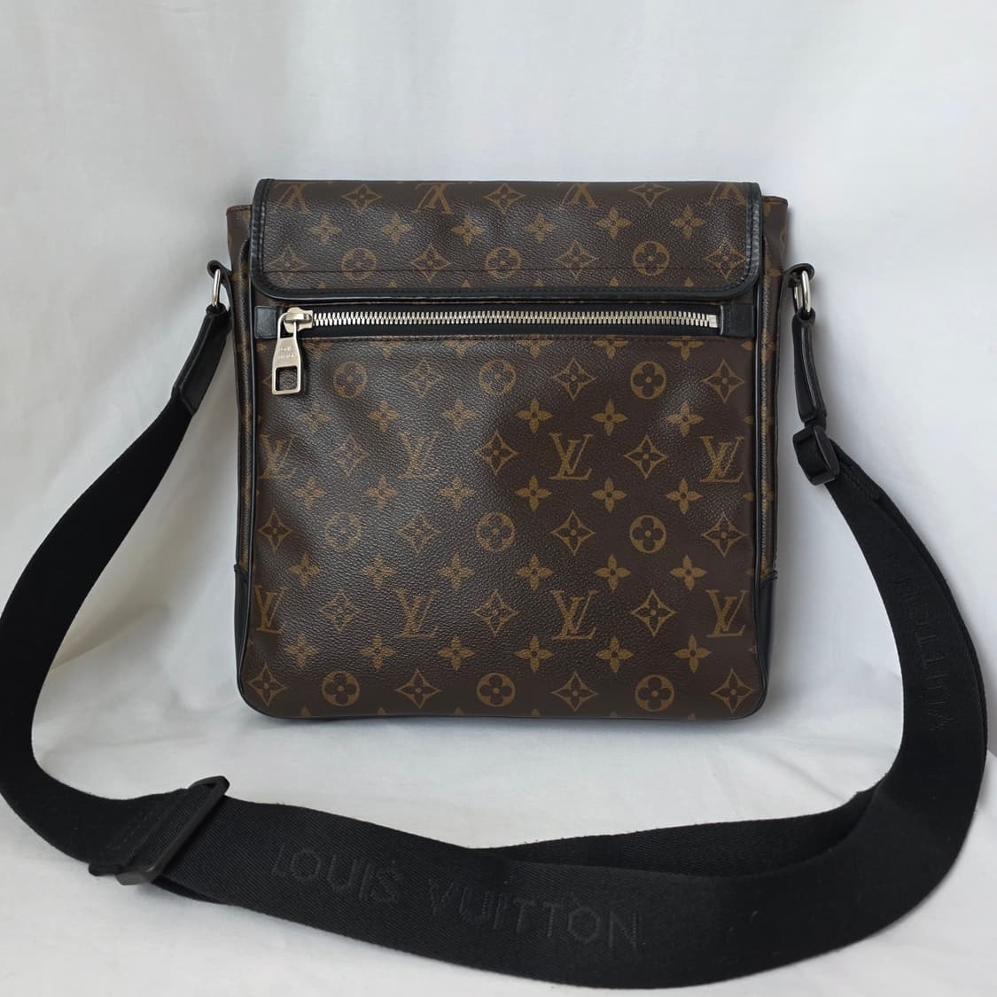 [정품 LOUIS VUITTON] 루이비통 모노그램 남성 크로스 메신저백 상품이미지4