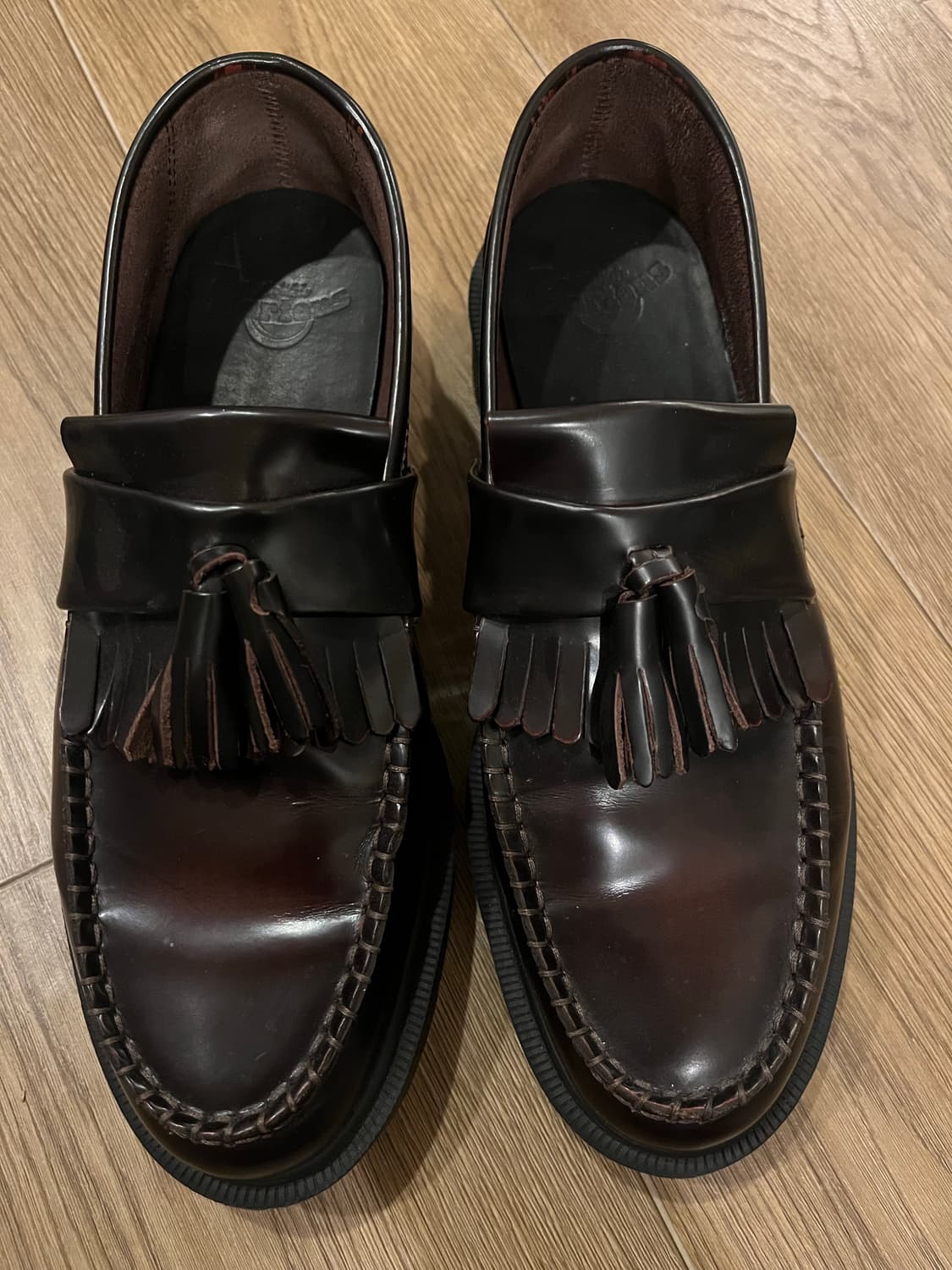 닥터마틴 아드리안 체리 9사이즈 상품이미지1