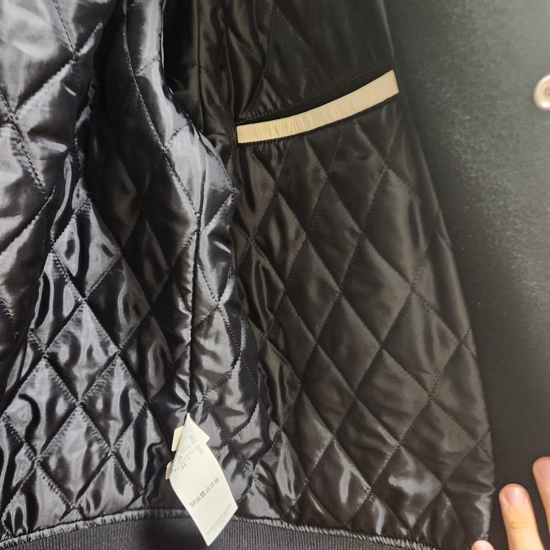 [서울 스토어 한정/L사이즈] 휴먼메이드 진도 바시티 자켓  상품이미지4