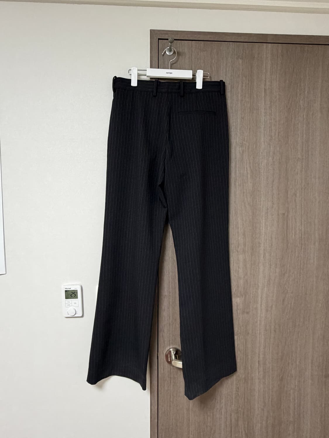 Pinstripe Wool pants 상품이미지4