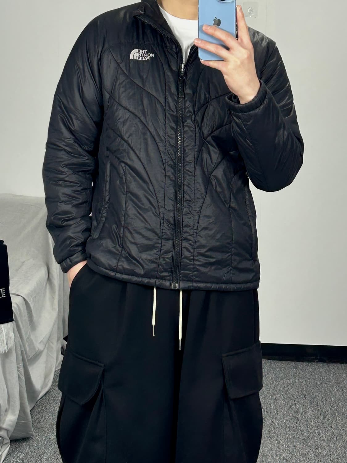 노스페이스 블랙 경량 패딩 L   상품이미지2