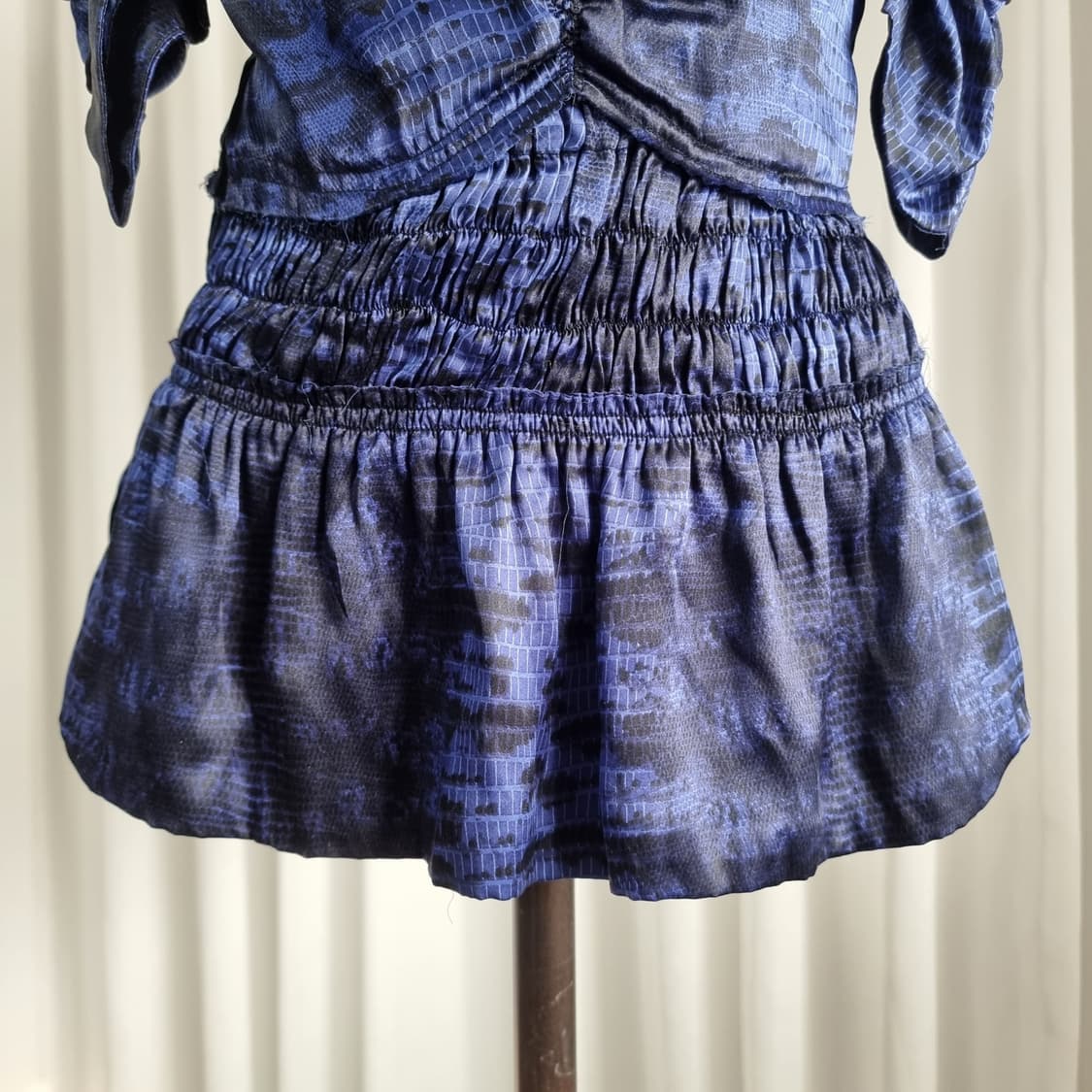 이자벨 마랑 셔링 스모킹 블라우스 실크100% (55/표기0) 상태최상 상품이미지8