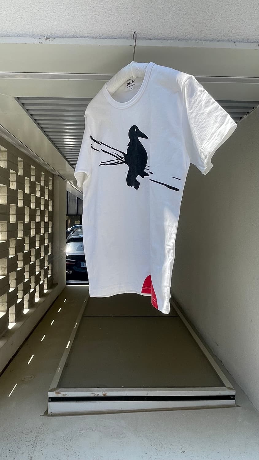 Comme des Garçons PLAY 'Crows' Graphic T 상품이미지10