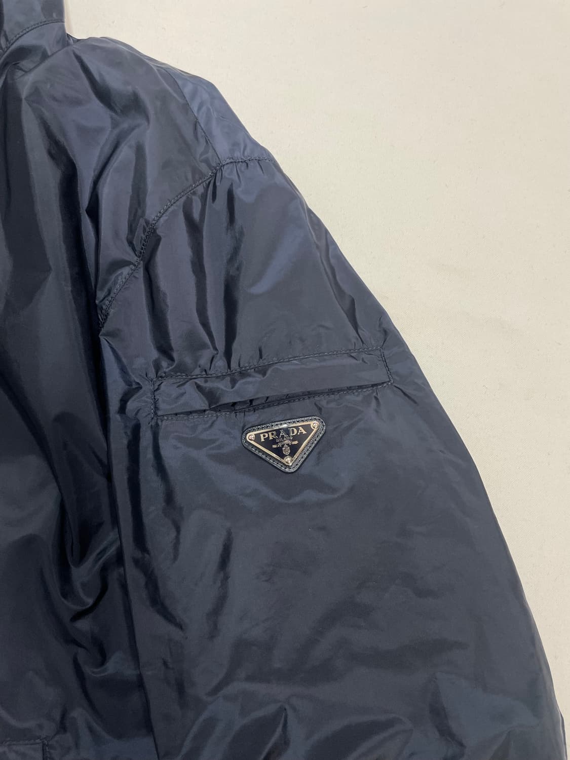 프라다 16ss 삼각로고 바람막이 자켓  상품이미지3