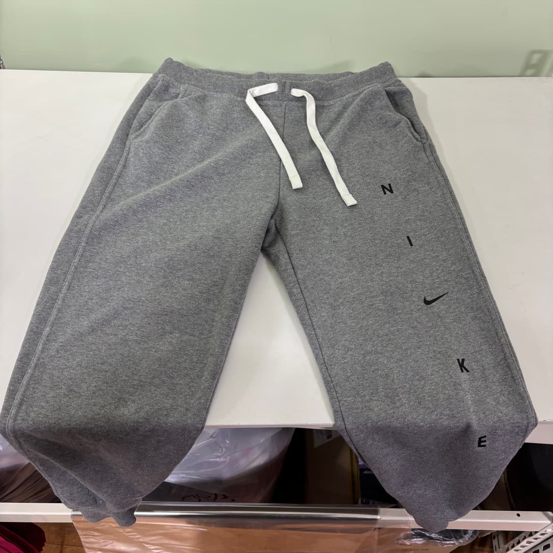 우먼L-XL 나이키 그레이 조거팬츠 상품이미지2