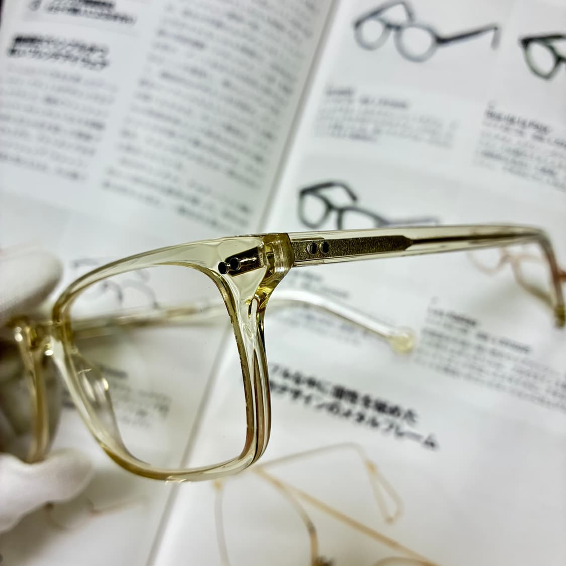 L.A. EYEWORKS 엘에이 아이웍스 옐로우 클리어 투명 뿔테 안경 상품이미지3