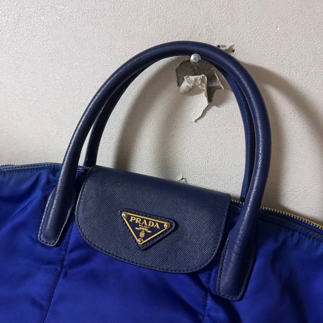 프라다 포코노 나일론 토트 블루 상품이미지7