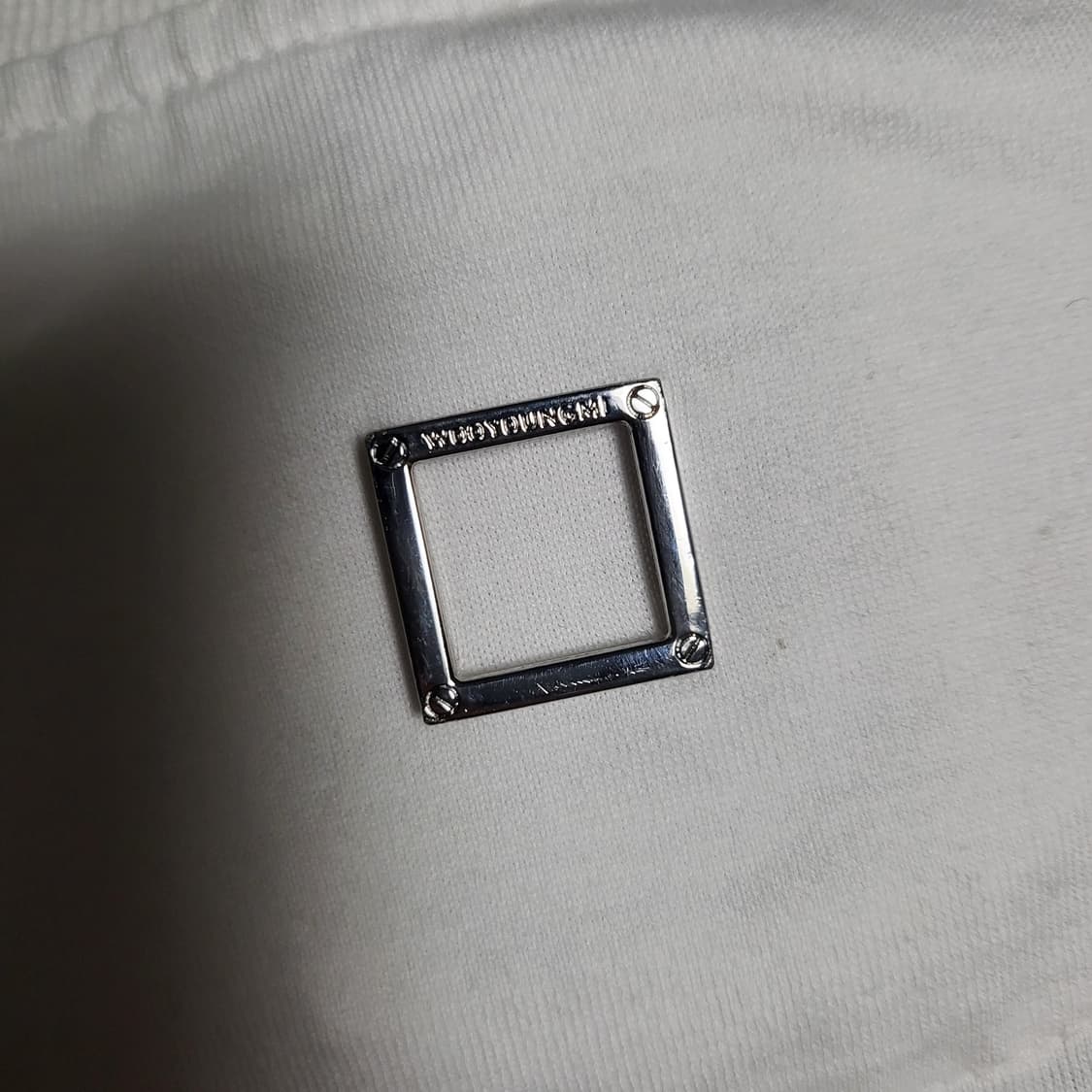 [정품] 48 / 23SS 우영미 깃털 백로고 반팔티  상품이미지5