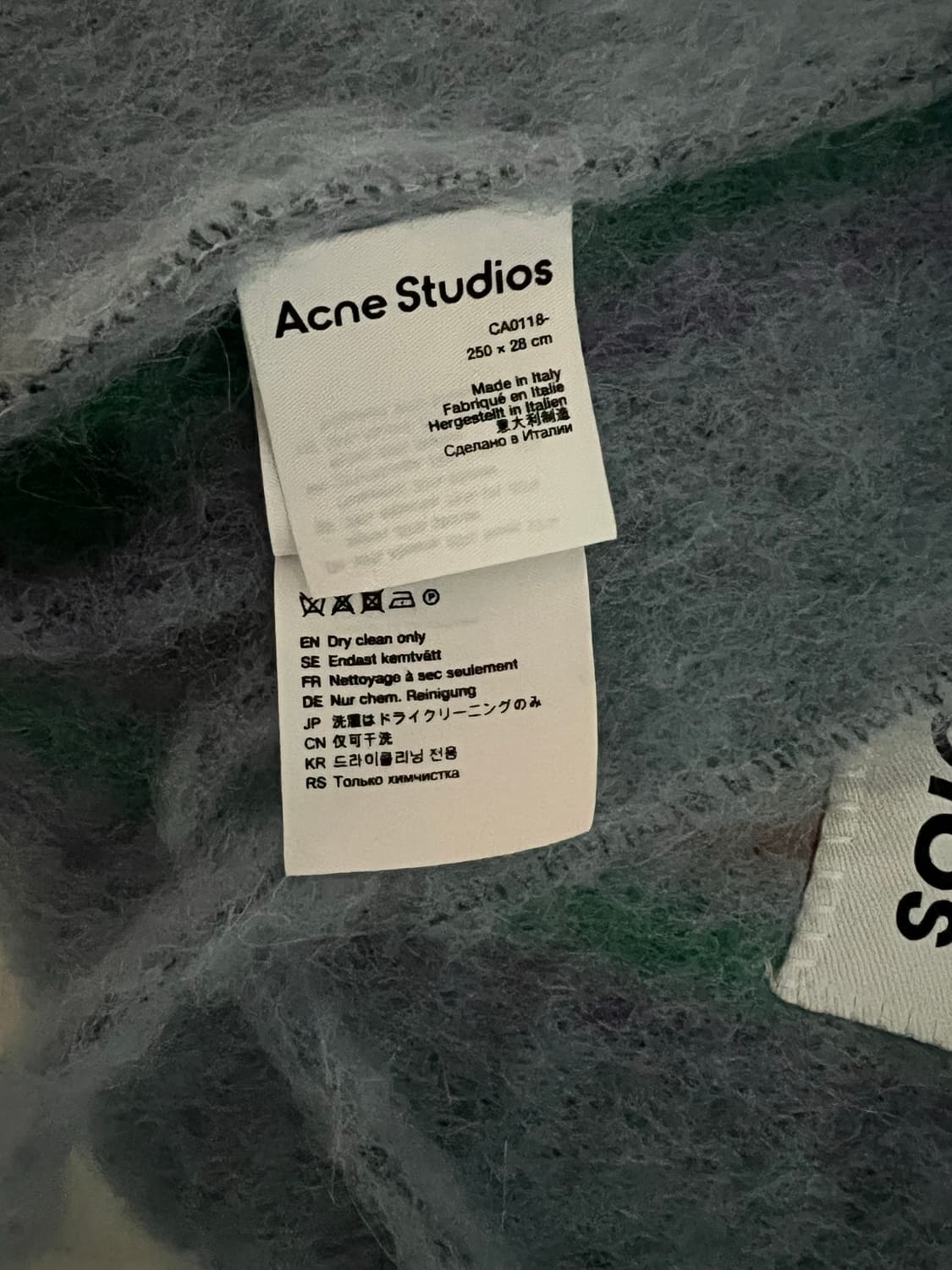 Acne studios 스카프 팝니다 상품이미지3